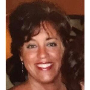 Meet your Posher, Dina